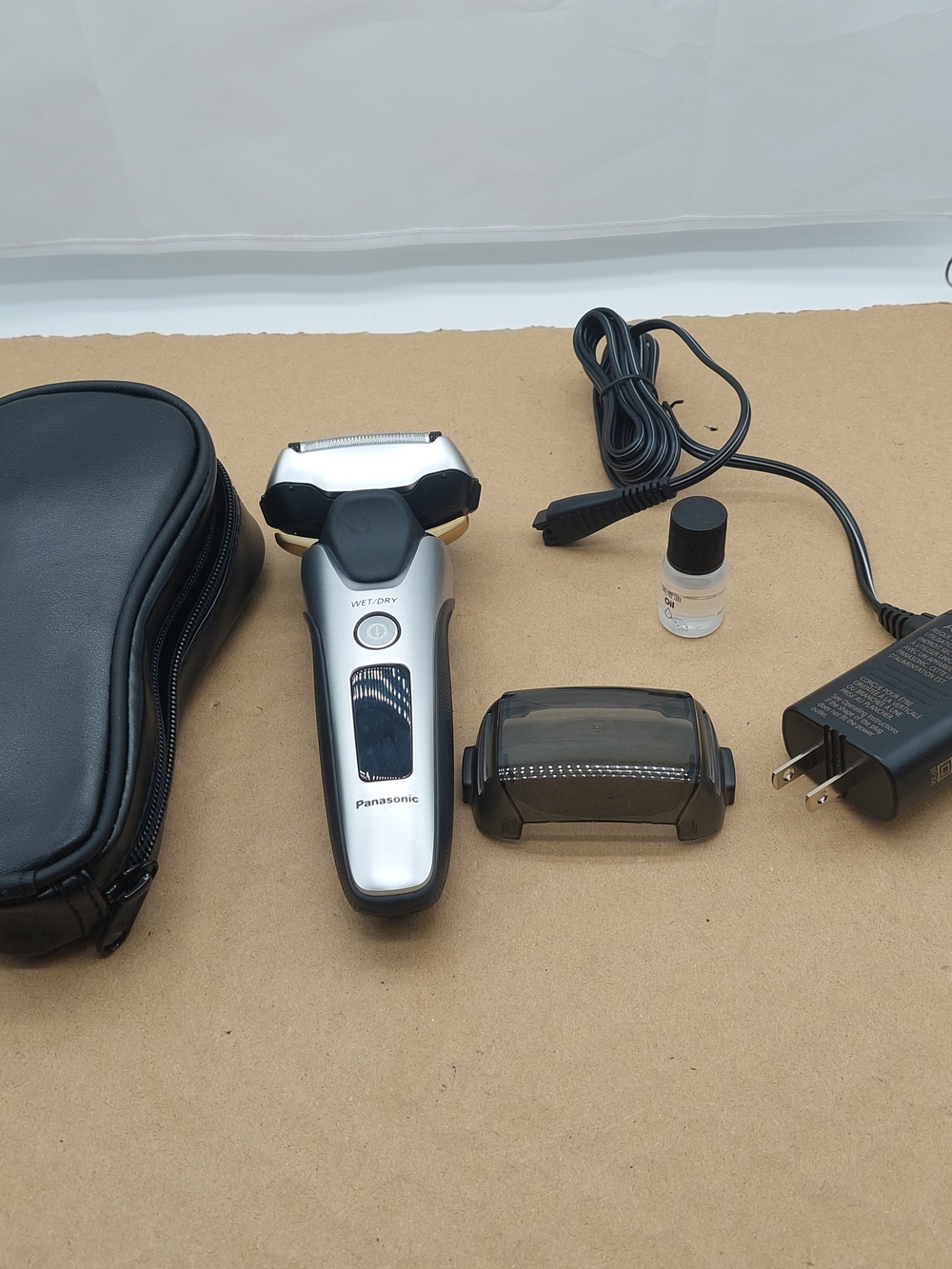 Panasonic ARC5 Electric Razor for Men ES-ALV6H W/ Charger Excellent Condition
